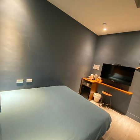 良文旅2館ryou Hotel Vintage - II ไถหนาน ภายนอก รูปภาพ