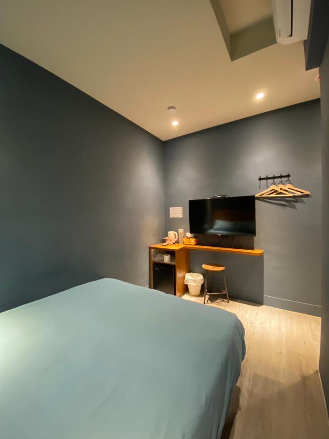 良文旅2館ryou Hotel Vintage - II ไถหนาน ภายนอก รูปภาพ